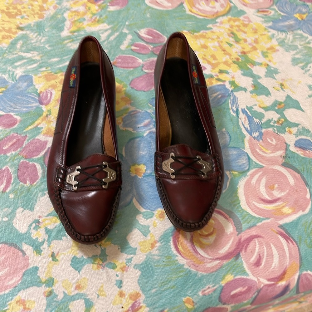 The Apple shoes